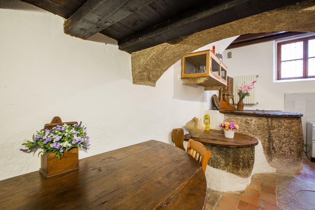 Il Batti Apartment Water Front And Private Beach Toscolano Maderno Buitenkant foto